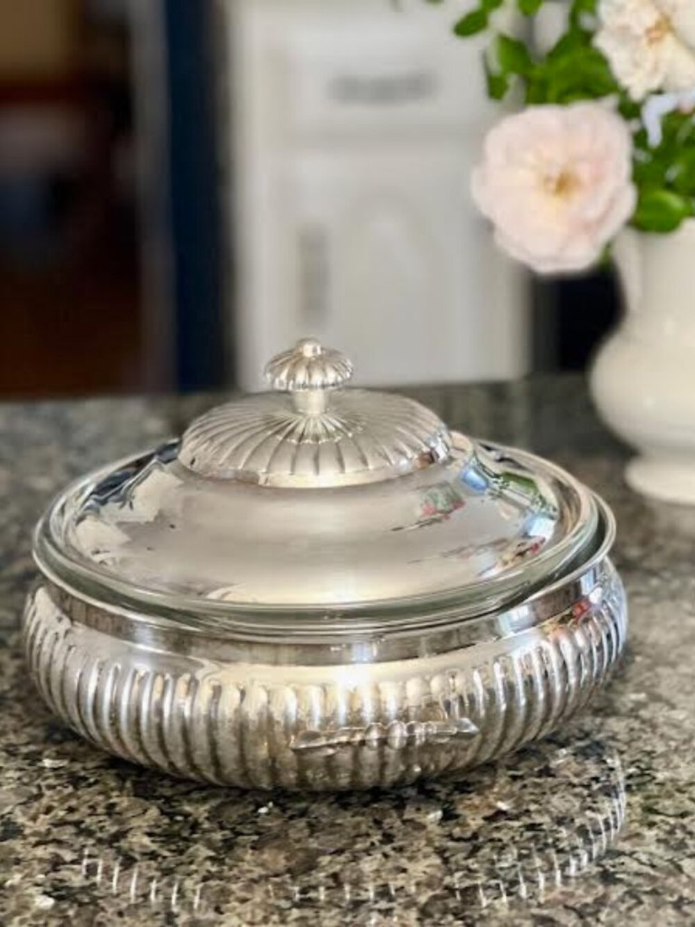 Vintage Kent Silversmiths Silver Plate Round Serving Dish With Lid & Pyrex Glass